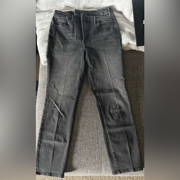 Good American Straight Leg - Picture 1 of 5